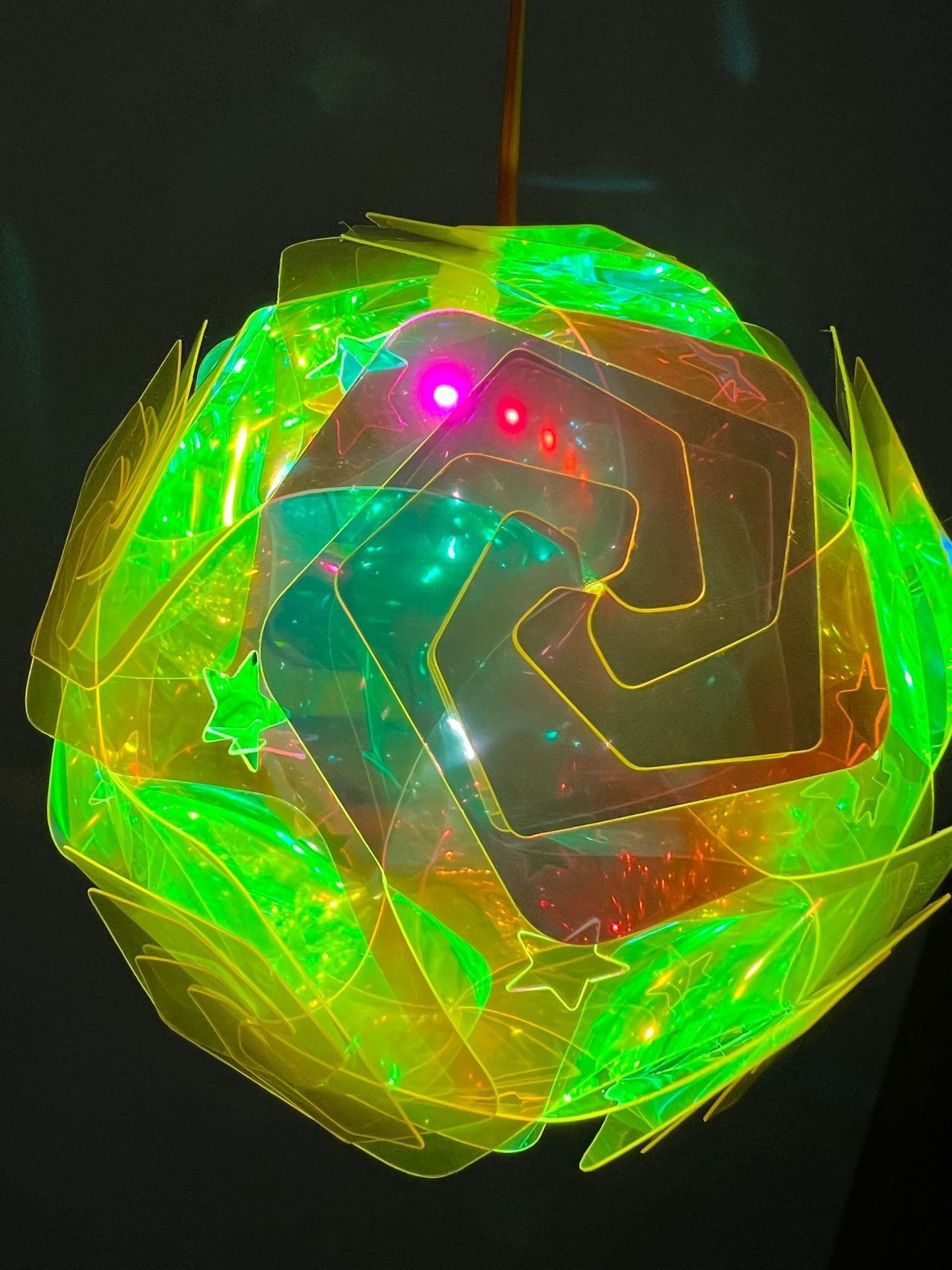 Windmill-Shaped( Clear Material) Modern IQ Jigsaw Light